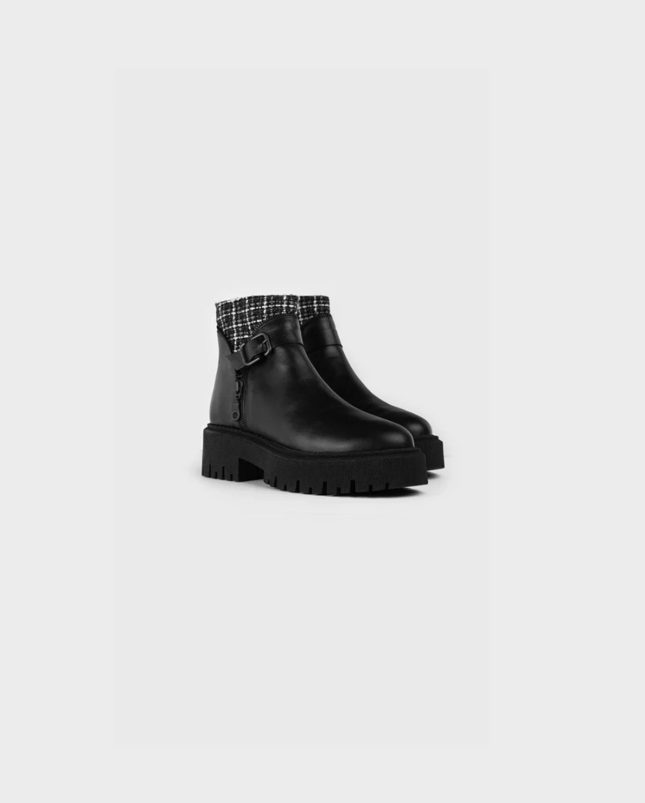 Anne Fontaine Dorval Black Leather Boots for Women - Elegant Ankle Booties