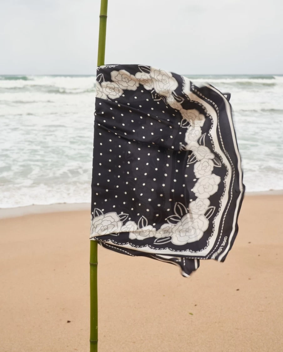 Anne Fontaine Luxury Adrian Scarf - Premium Wool Cashmere Wrap for Women