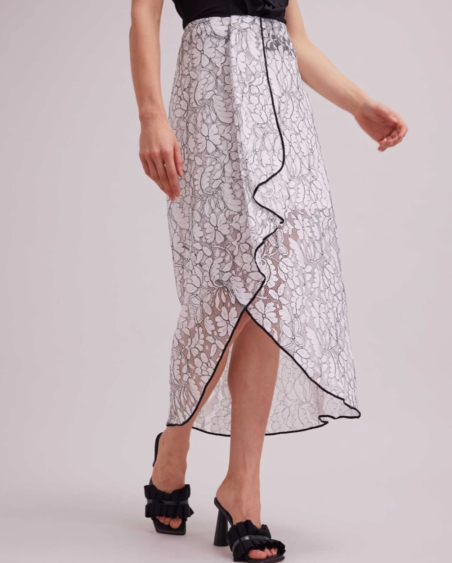Anne Fontaine Black & White Cogolin Skirt – Classic Elegance & Style