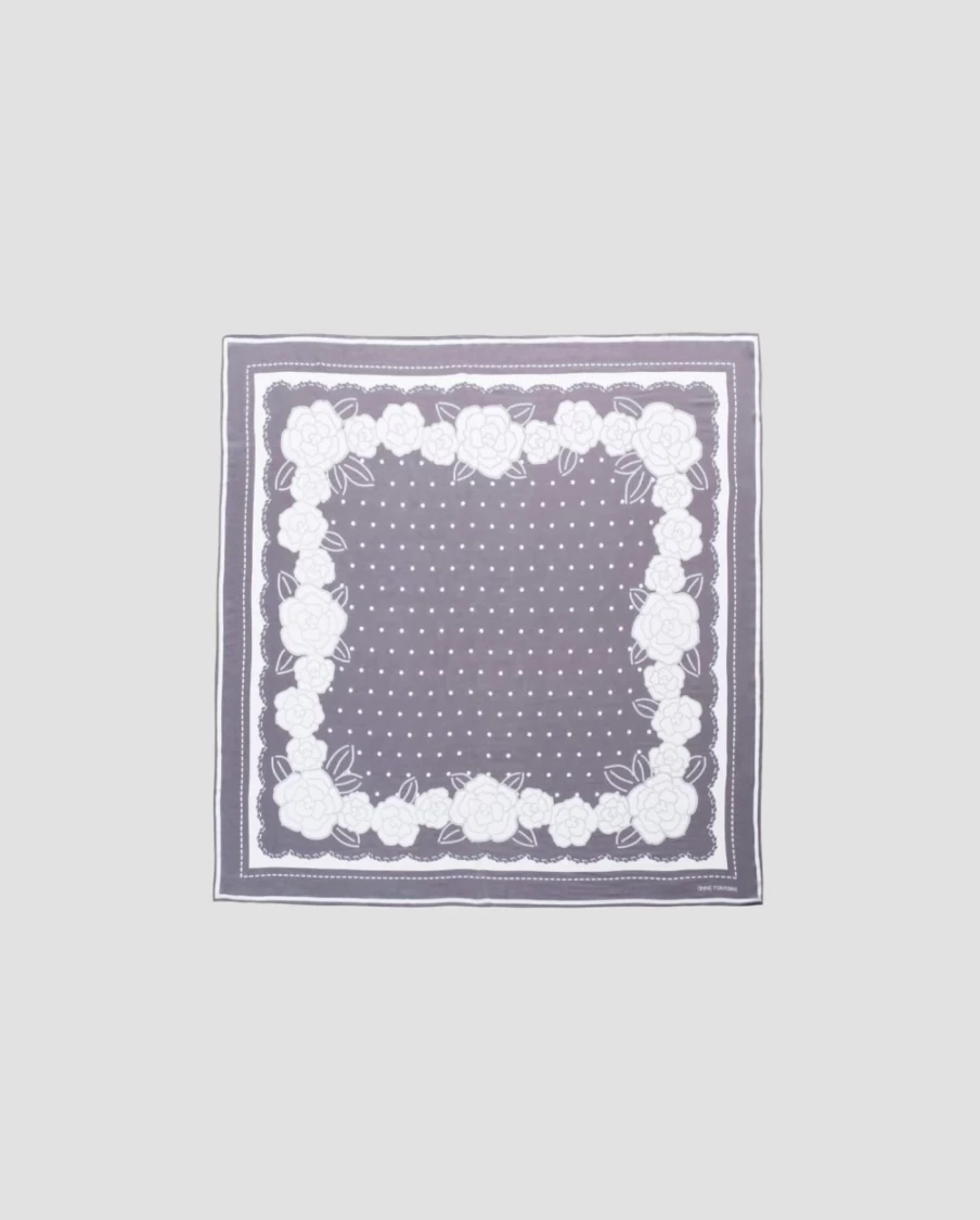 "Anne Fontaine Adrian Scarf – Luxury Women’s Fashion Accessory"