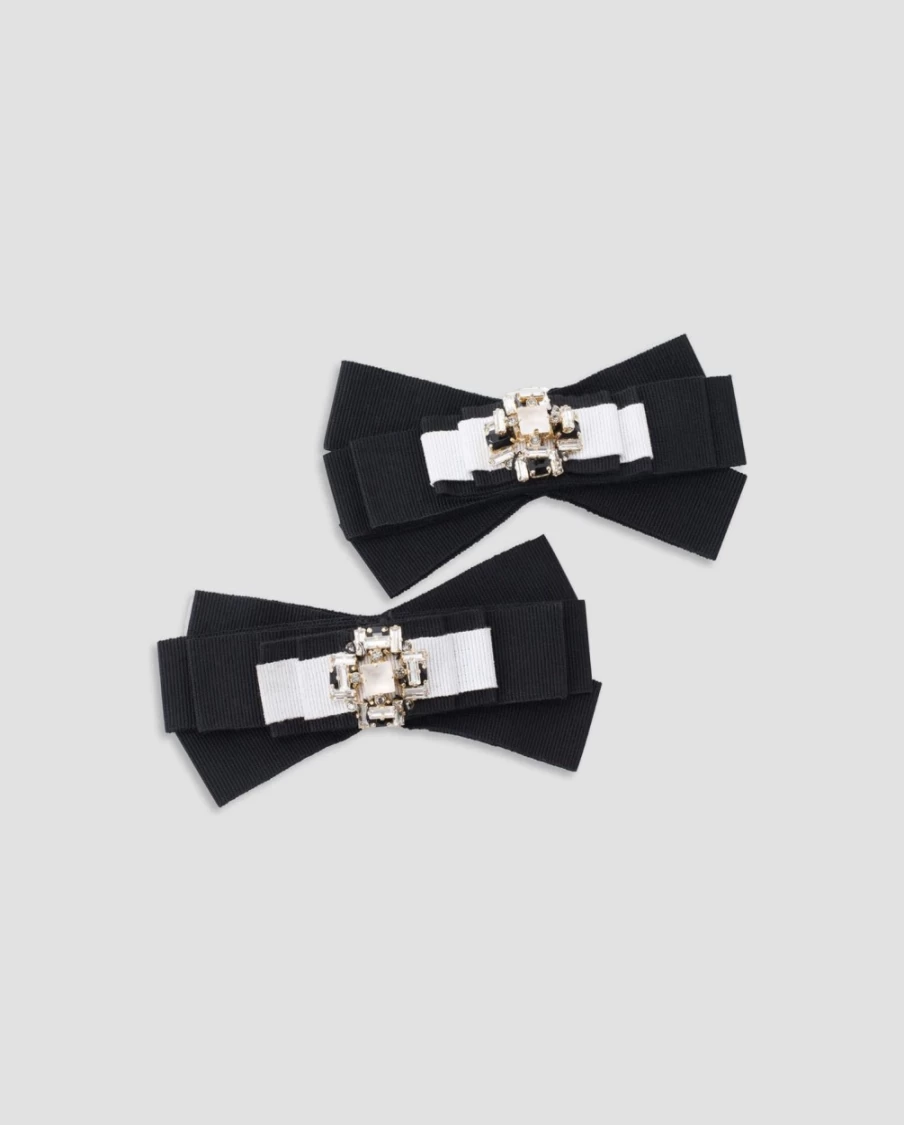 Anne Fontaine Elegant Small Brooch - Opama Collection - Timeless Fashion Accessory