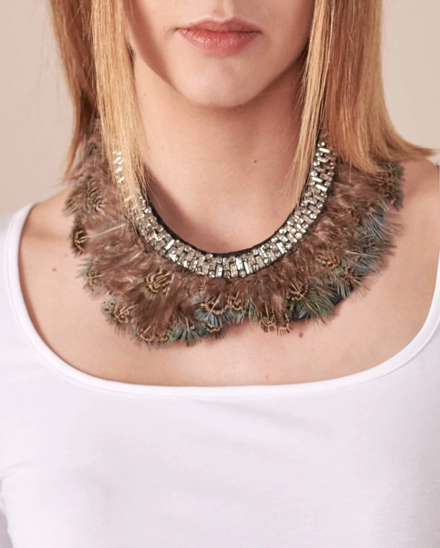 Anne Fontaine Elegant Naisna Collar for Women - Timeless Fashion Accessory
