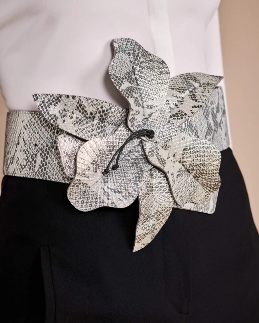 Anne Fontaine Grey Carrie-Pyth Belt – Stylish & Elegant Waist Accessory
