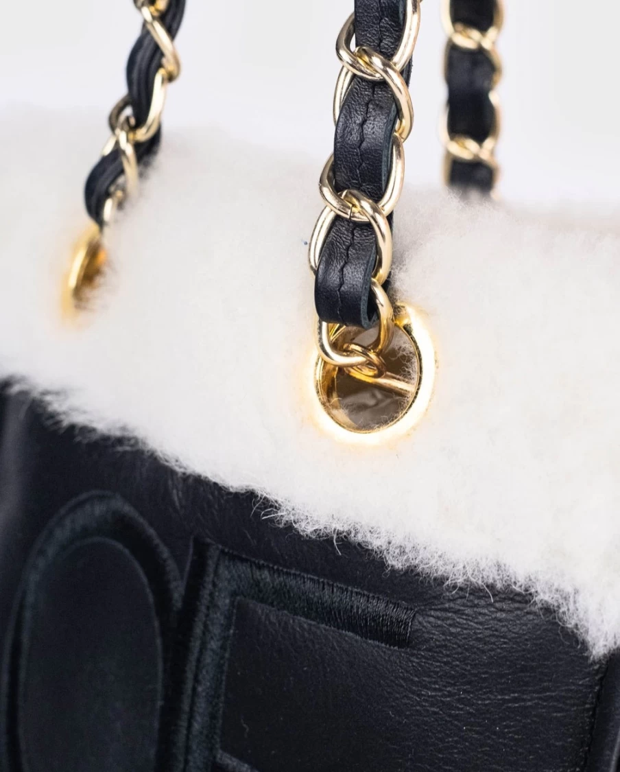 Anne Fontaine Black Felix Handbag - Elegant Designer Purse for Women